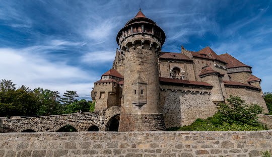 Where to find cannabis or weed in Klosterneuburg and also if weed is legal in Klosterneuburg.